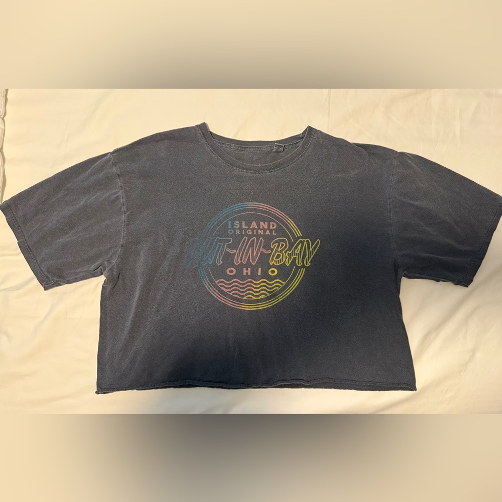 Put-in-Bay Graphic Crop Tee - Navy with Rainbow Print